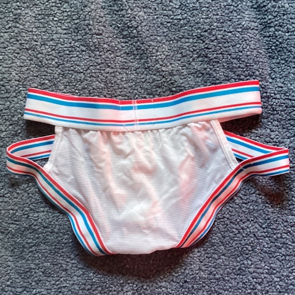 Jockmail , white jockstrap, large but fits like medium like new. - Picture 4 of 6